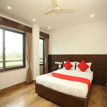 Oyo 525 Hotel Aloka Inn Rummindei Luaran gambar