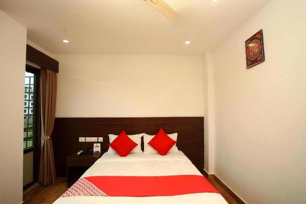 Oyo 525 Hotel Aloka Inn Rummindei Luaran gambar