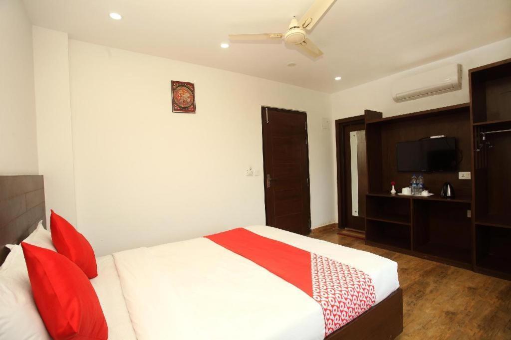 Oyo 525 Hotel Aloka Inn Rummindei Luaran gambar