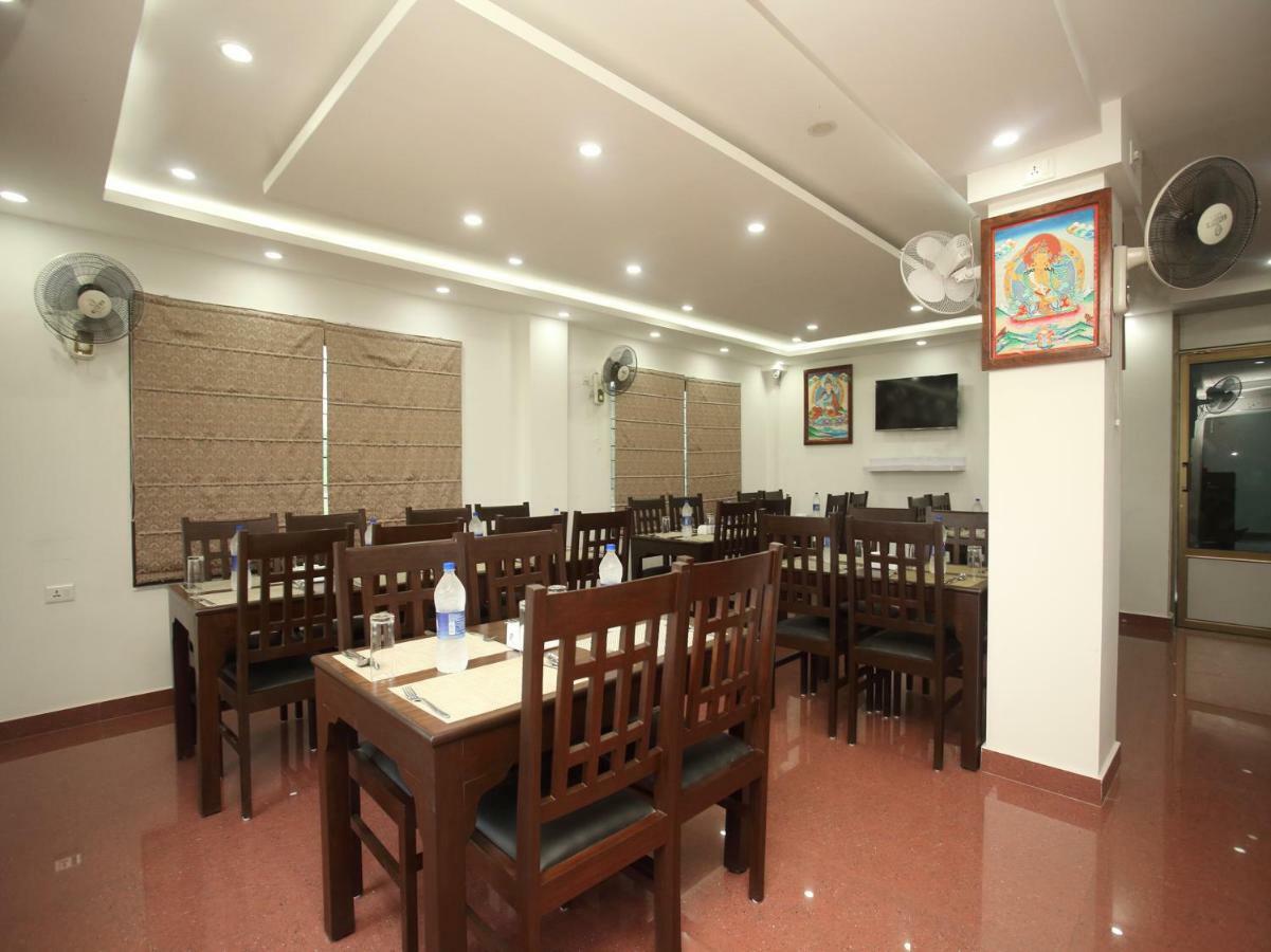 Oyo 525 Hotel Aloka Inn Rummindei Luaran gambar