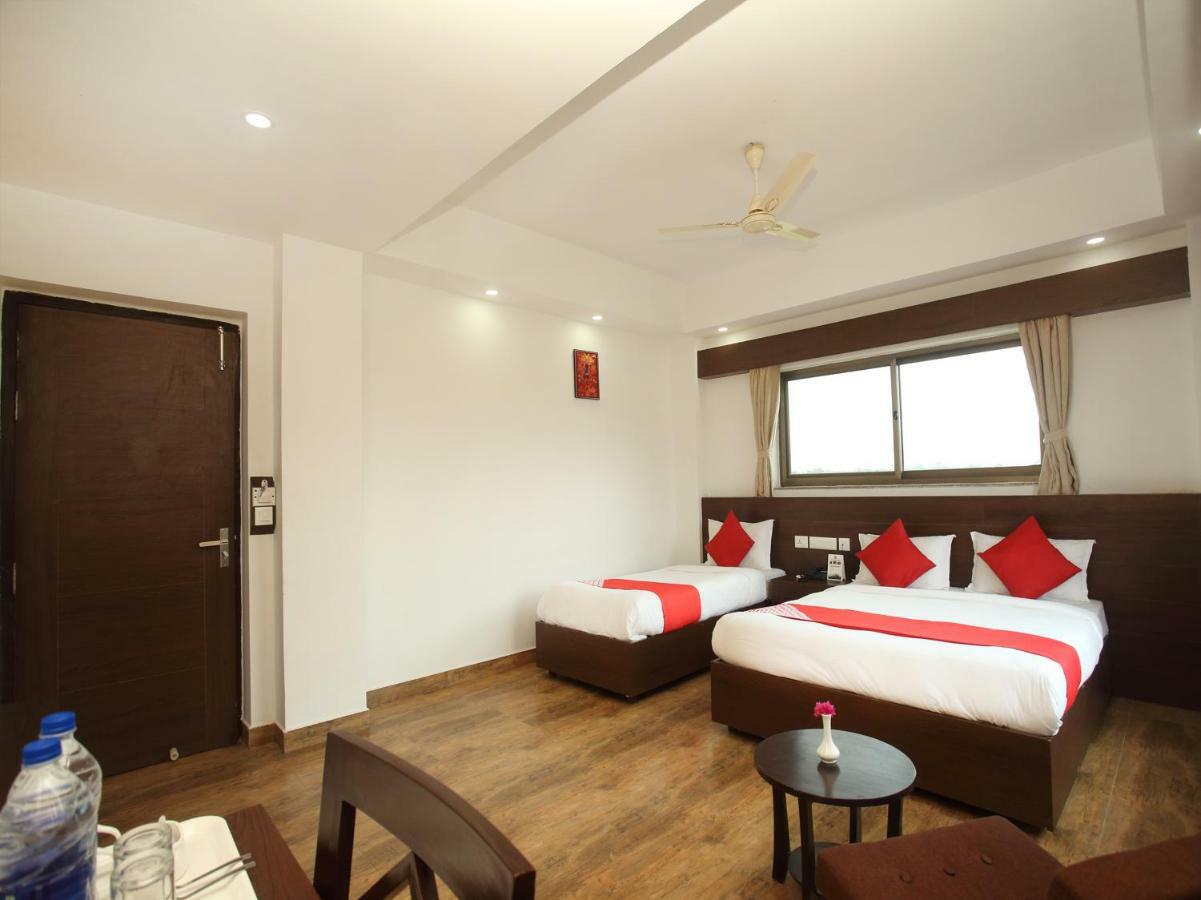 Oyo 525 Hotel Aloka Inn Rummindei Luaran gambar