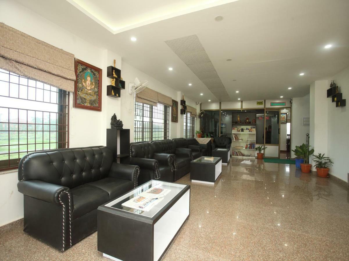 Oyo 525 Hotel Aloka Inn Rummindei Luaran gambar